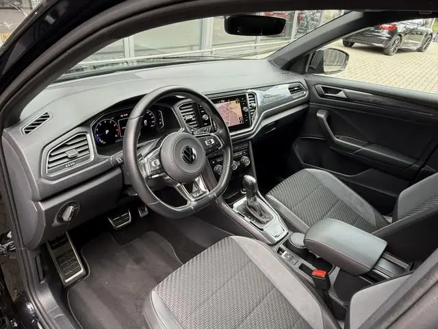 Volkswagen T-Roc 1.5 TSI AUT. *!* 2x R-LINE *!* NAVI/ LED/ 19 INCH/ CAMERA/ RADAR *!*