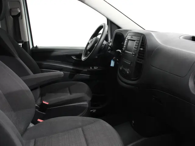 Mercedes-Benz Vito Tourer 114 CDI Automaat Pro L3 8persoons PERSONENBUS incl. BTW/ incl. BPM Navigat...