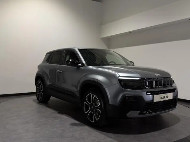 Jeep Avenger Altitude 54 kWh | Warmtepomp | Keyless | LED