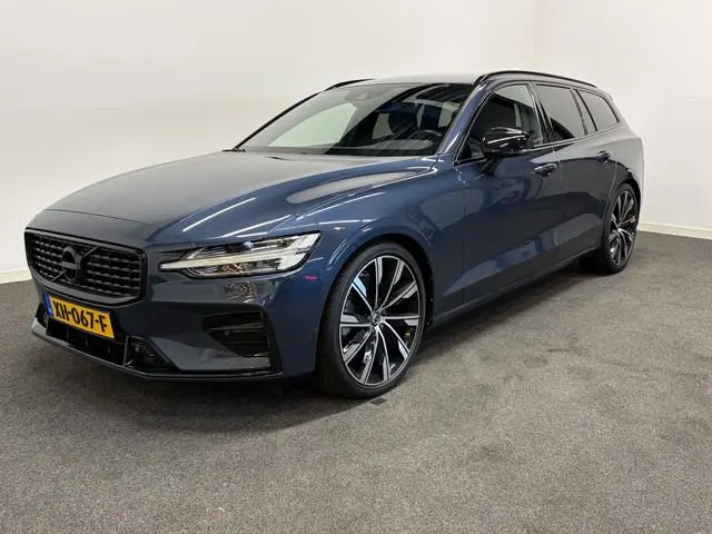 Volvo V60 2.0 T5 250pk AUT8 R-Design Leer/ Harman Kardon/ Apple CArPlay/ DAB/ Stuurverw./ CD speler