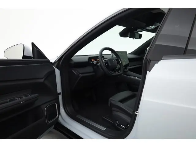 Polestar 4