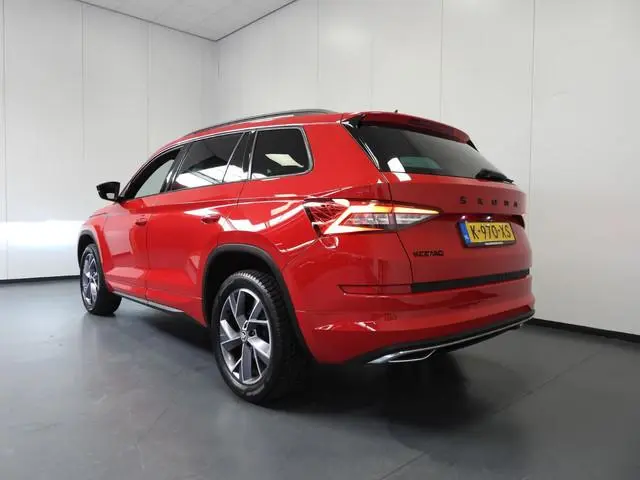 Skoda Kodiaq 1.5 TSI Aut. Sportline Business 7-Pers. NAVI/CAMERA/LED/19"LMV!