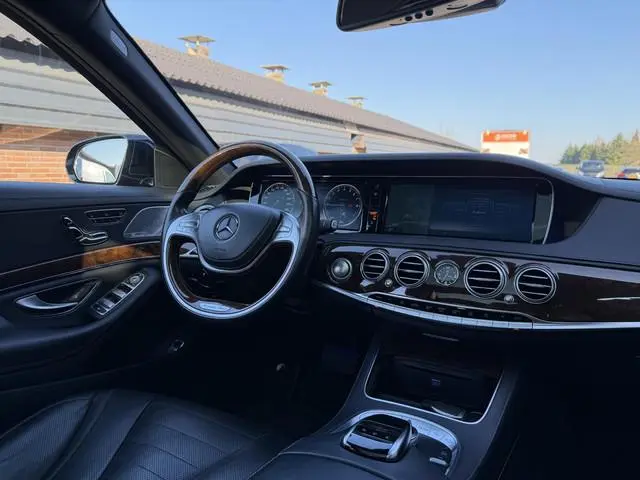 Mercedes-Benz S-Klasse