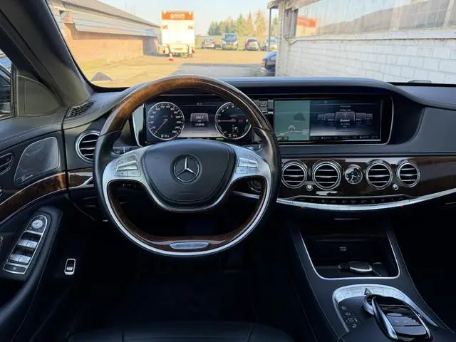 Mercedes-Benz S-Klasse