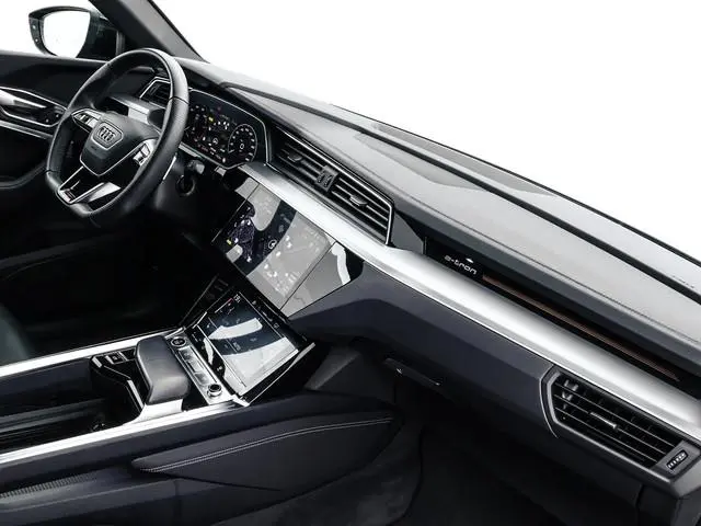 Audi Q8 e-tron