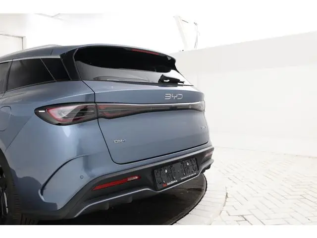 BYD SEAL