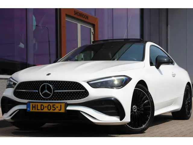 Mercedes-Benz CLE Coupé 200 AMG Line | Pano. dak | Night pakket |