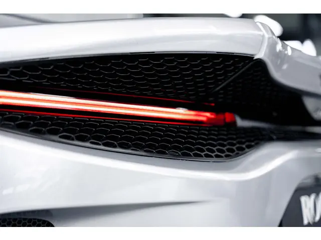 McLaren GT