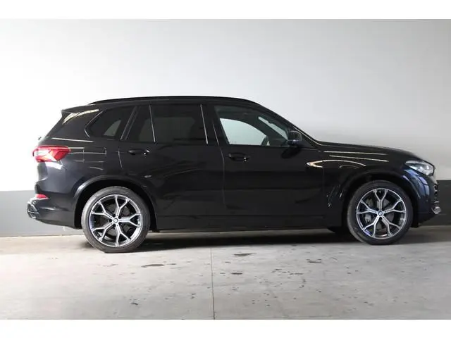 BMW X5 xDrive45e High Executive Luchtvering - LED - Lederen bekleding - 21" Lmv