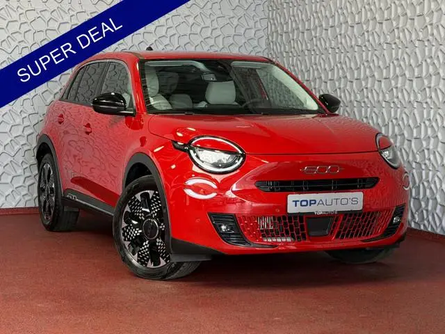 Fiat 600 1.2 Hybrid 145 PK La Prima • Full Options • Leder • Massage • Camera • CarPlay • ACC • Elek...