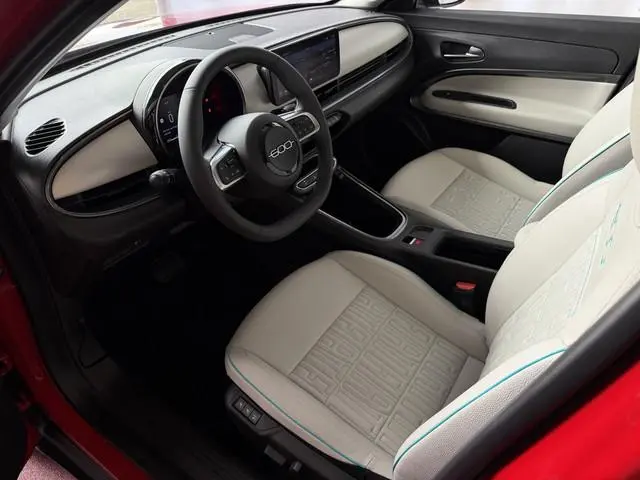 Fiat 600 1.2 Hybrid 145 PK La Prima • Full Options • Leder • Massage • Camera • CarPlay • ACC • Elek...