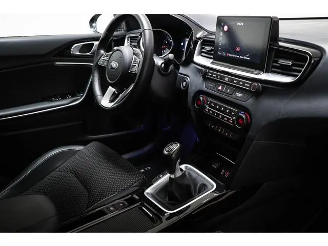 Kia Ceed Sportswagon 1.4 T-GDi DynamicPlusLine | STOEL / STUUR- VERWARMING | DAB | APPLE | CAMERA
