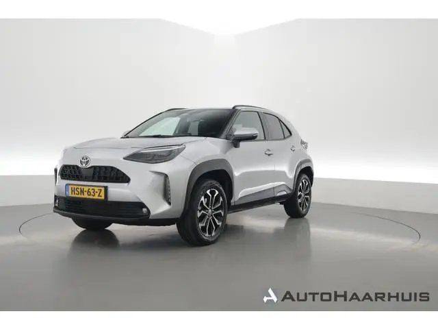 Toyota Yaris Cross 1.5 Hybrid 130 Teamplayer | Winter pack | Safety Pack | Navi | Apple CarPlay | Ca...