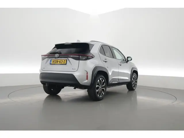 Toyota Yaris Cross 1.5 Hybrid 130 Teamplayer | Winter pack | Safety Pack | Navi | Apple CarPlay | Ca...