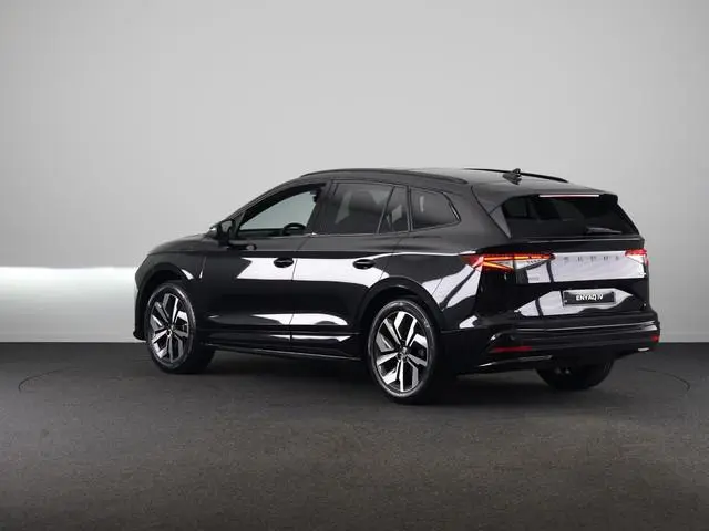 Skoda Enyaq 60 Sportline 204pk | Panoramadak | 20 inch | Sportstoelen | Adaptive Cruise | Blind Spot