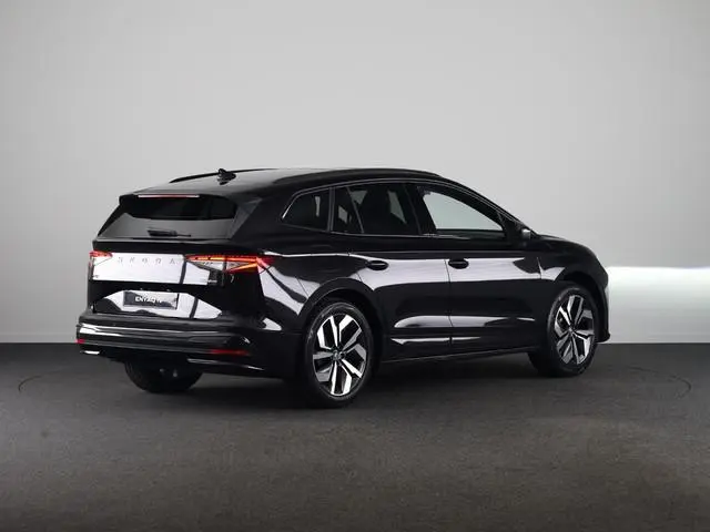 Skoda Enyaq 60 Sportline 204pk | Panoramadak | 20 inch | Sportstoelen | Adaptive Cruise | Blind Spot