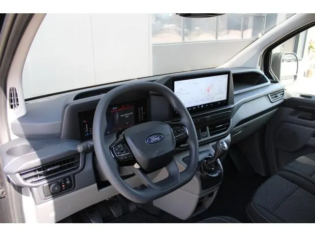 Ford Transit Custom 320 2.0 TDCI L2H1 Trend DC 136pk - Carplay - Android - Camera - Trekhaak - LED k...