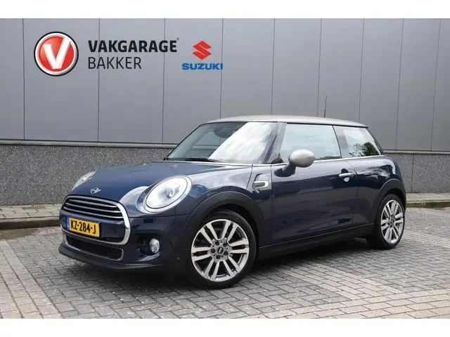 MINI 3-Deurs 1.5 Cooper Chili Serious Business | 1e eigenaar | Volledig BMW-MINI onderhouden | Zomer...