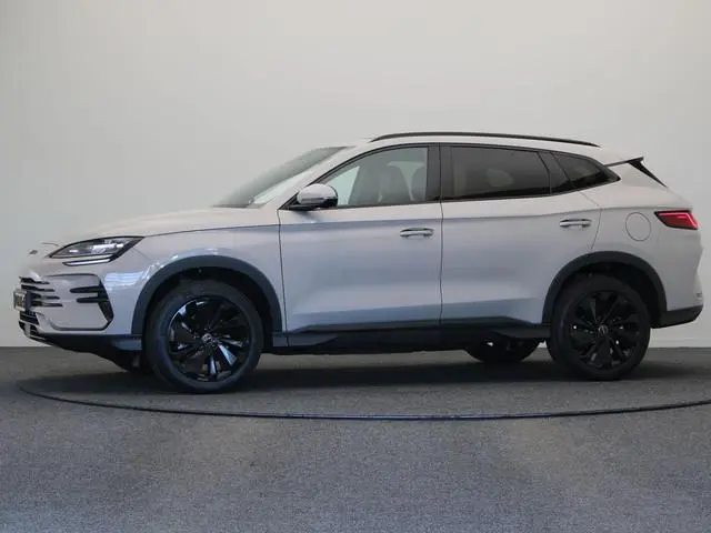 BYD SEAL U