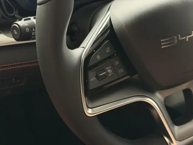 BYD SEAL U