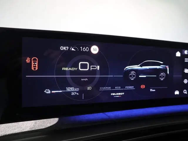 Peugeot e-3008