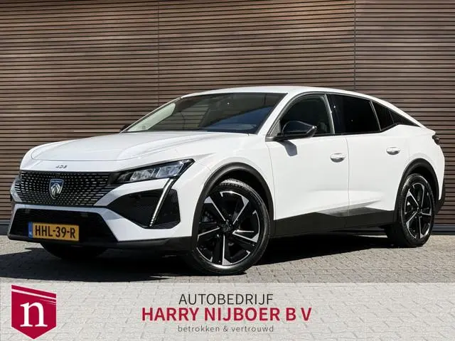 Peugeot 408 1.2 Hybrid 145 e-DCS6 Allure Adapt. Cruise / Camera / Carplay / Clima
