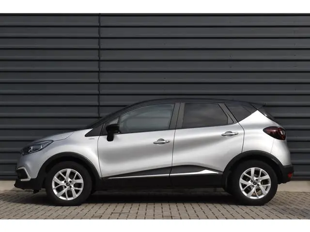 Renault Captur 1.2 TCe Aut. Limited | Trekhaak | Camera |  Keyless Entry | Navigatie | Climatecontro...