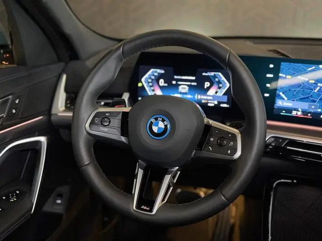 BMW iX2