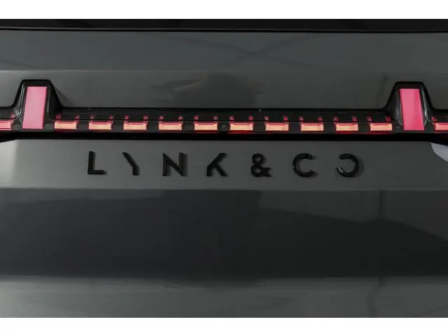 Lynk & Co 08