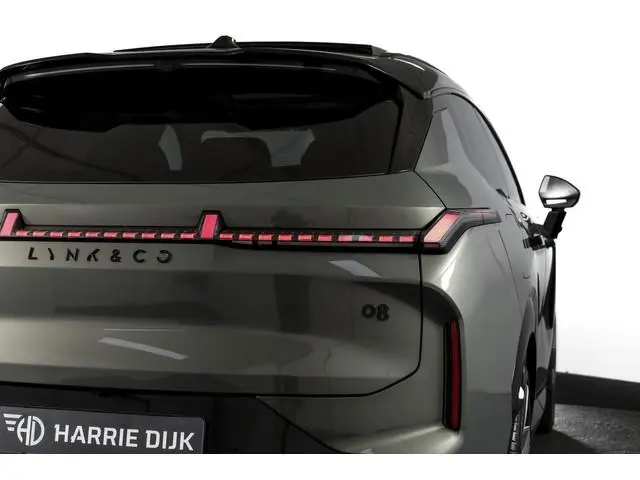 Lynk & Co 08