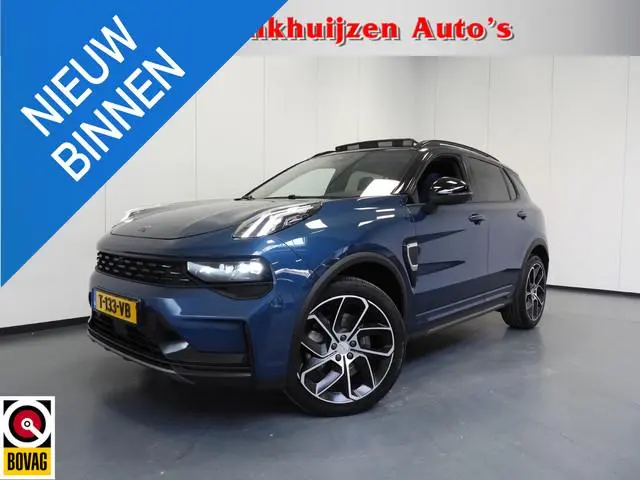 Lynk & Co 01