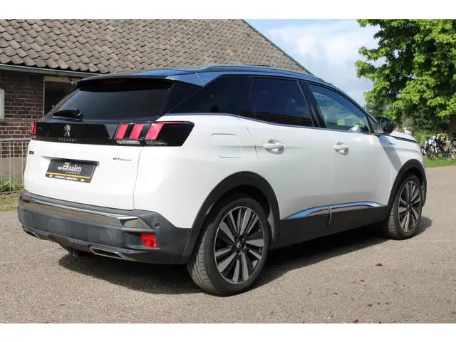 Peugeot 3008 1.6 HYbrid4 300 GT Avantage SOh 94,8% PHEV PANO TH LED 62000KM!!