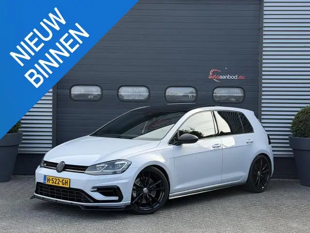 Volkswagen Golf 2.0 TSI 4Motion R 405 PK| Akrapovic | Panoramadak | Camera | Adaptive Cruise Control...