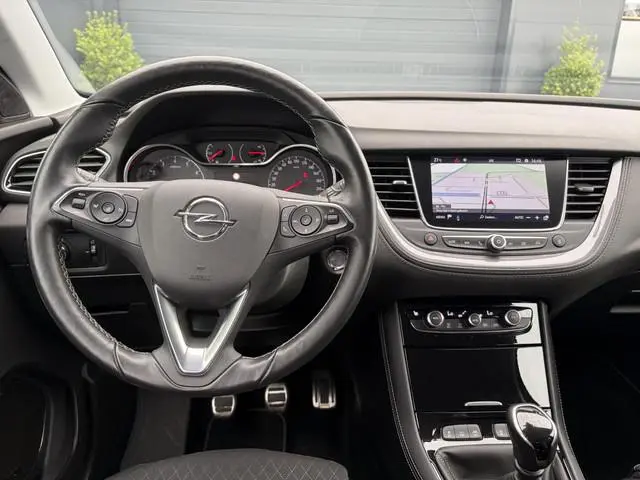 Opel Grandland X 1.2 Turbo Ultimate D-riem vv in 12-2024,1e Eigenaar,360°Camera,Trekhaak,131pk,6 Bak...