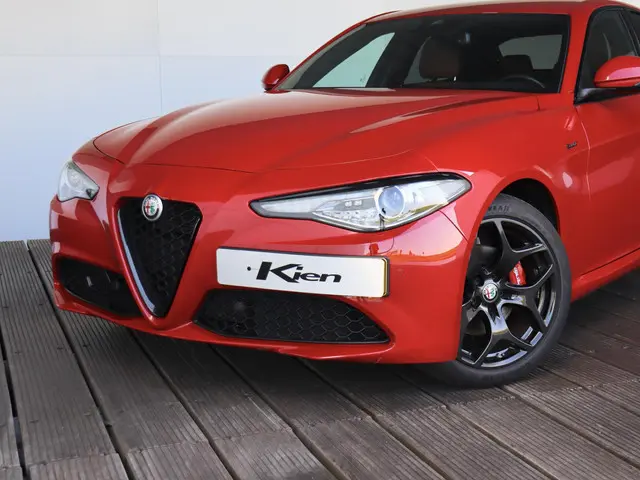 Alfa Romeo Giulia 2.0T Sprint | Veloce Interieur | Schakelflippers | Adaptive Cruise Control | Stoel...