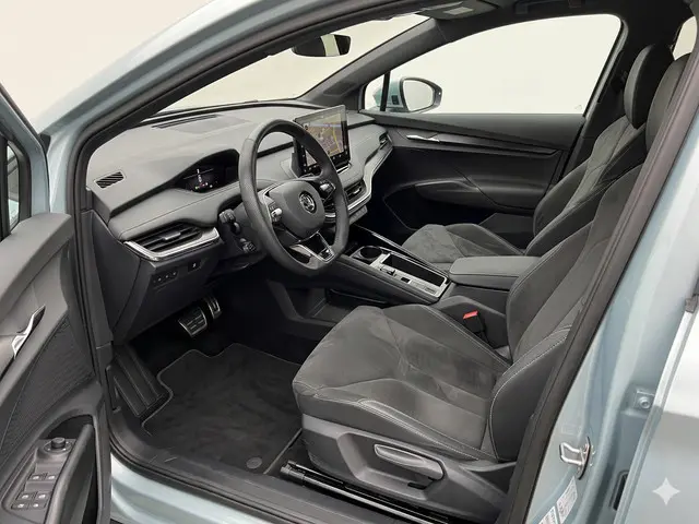 Skoda Enyaq iV 60 Sportline 180pk | Navigatie | Matrix koplampen | Verwarmbare voorstoelen | 20 inch...