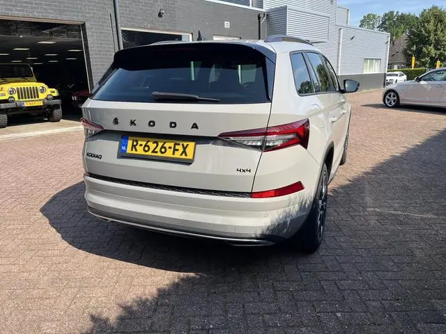Skoda Kodiaq 2.0 TSI 4x4 Sportline | TREKHAAK | 360 CAMERA | STANDKACHEL | 20"