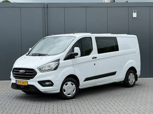 Ford Transit Custom 2.0 TDCI / L2H1 / DUBBELE CABINE / 1e EIG. / INRICHTING / TREKHAAK / CAMERA / 6-...