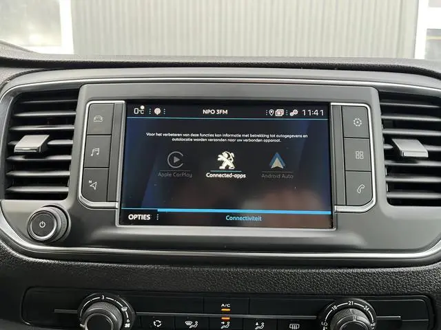 Peugeot Traveller