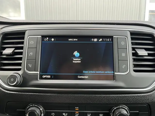 Peugeot Traveller