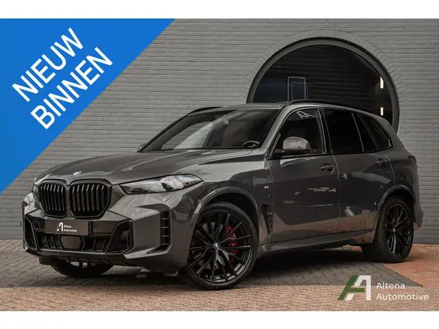 BMW X5 xDrive50e Launch Edition M-sport, BTW, comfortstoelen, Skylounche, Bowers&Wilkins, softclose