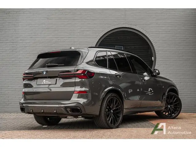 BMW X5 xDrive50e Launch Edition M-sport, BTW, comfortstoelen, Skylounche, Bowers&Wilkins, softclose