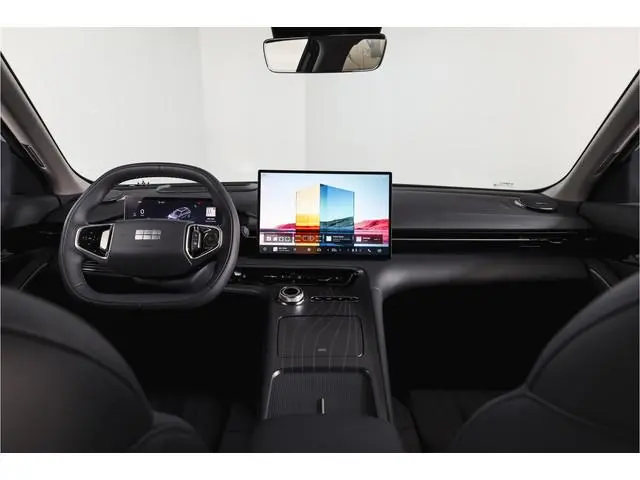 Geely E5
