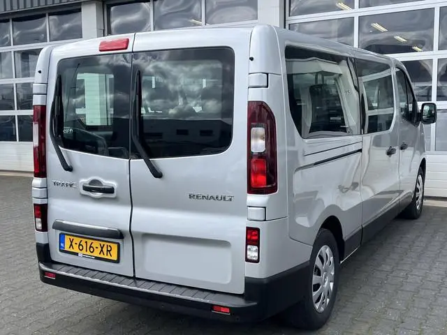 Renault Trafic Passenger 1.6 dCi BTW / BPM vrij Marge Lengte 2 Airco Cruise control Navigatie PDC 1e...
