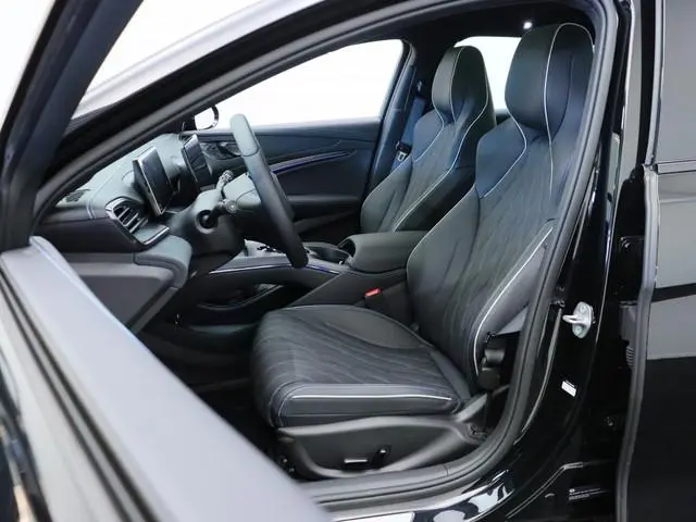 BYD SEAL