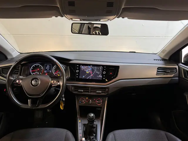 Volkswagen Polo TSI 95PK COMFORTLINE NAVIGATIE/ACC/PARKEERSENSOREN