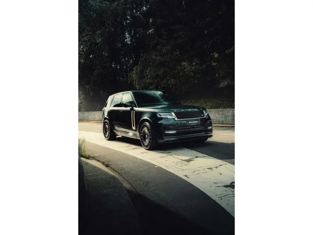 Land Rover Range Rover P550e Autobiography | URBAN | RV13 | Autobiography |