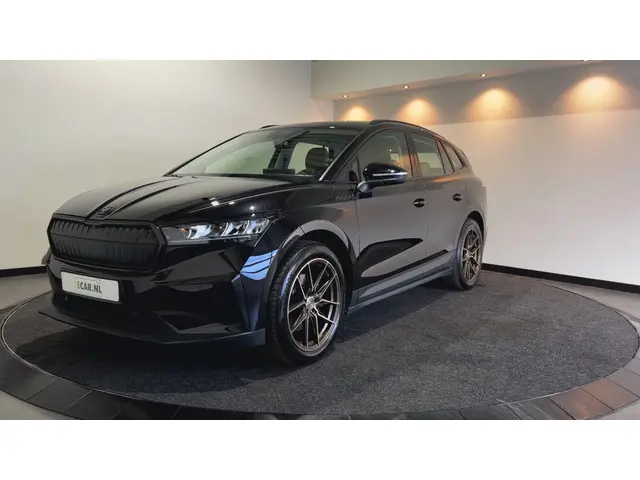 ŠKODA Enyaq iV 60 Loft SOH 94,5% | beige Leer | LMV 20''