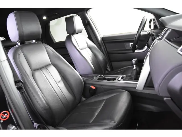 Land Rover Discovery Sport 2.0 TD4 *1ste Eigenaar*Leer*Navigatie*Stoelverwarming*