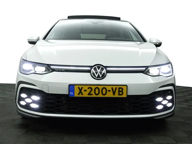 Volkswagen Golf 1.4 eHybrid 242pk GTE Aut- Panoramadak, Stuur/Stoelverwarming, CarPlay, Android auto...
